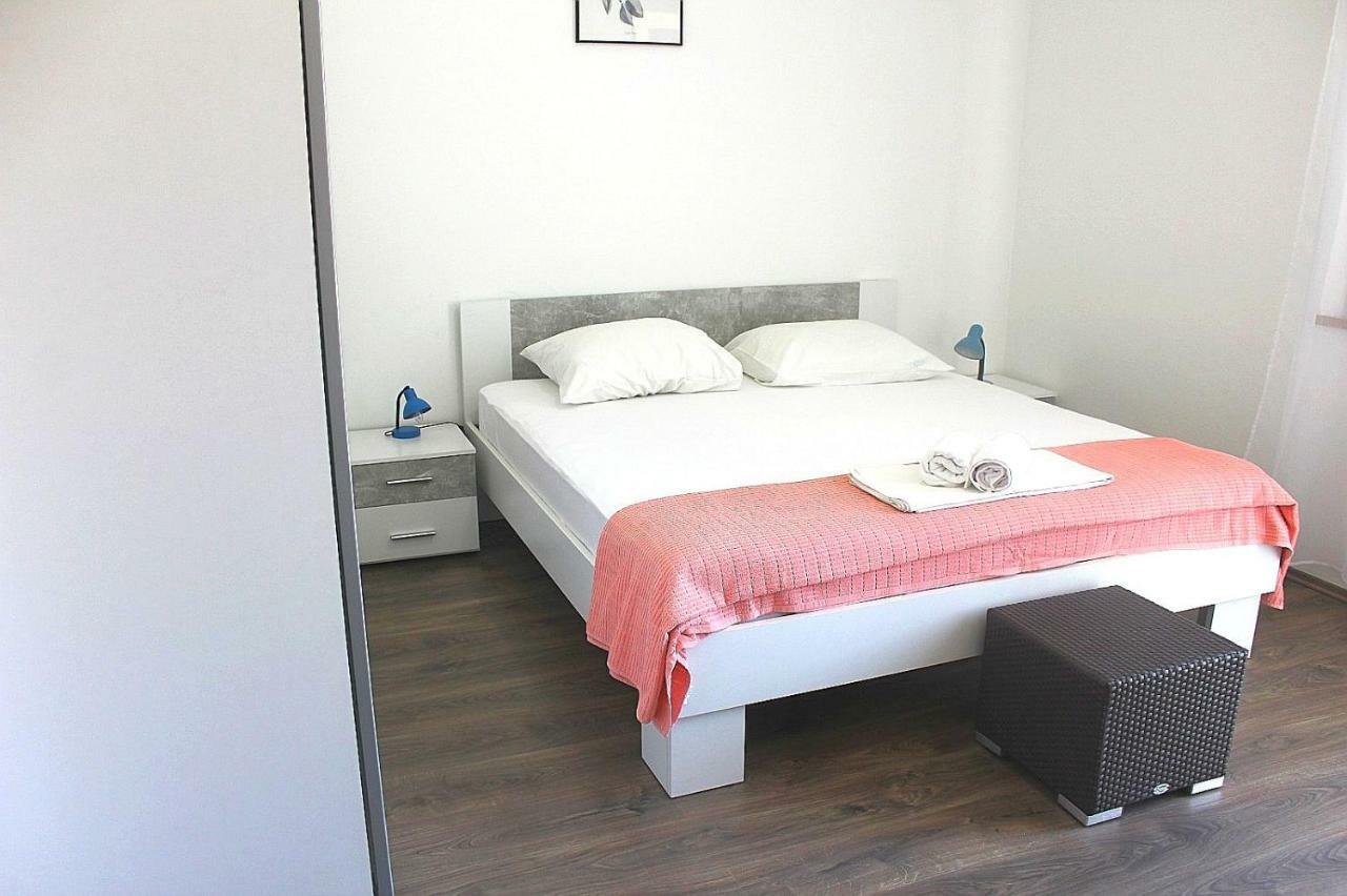 Apartments Markov Murter Zewnętrze zdjęcie